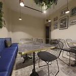 Hotell Azur Centre 3*