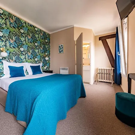 Azur Centre Hotel 3*