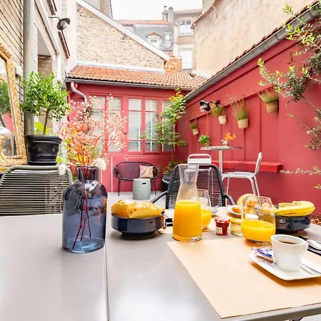 Azur Centre Hotel 3*