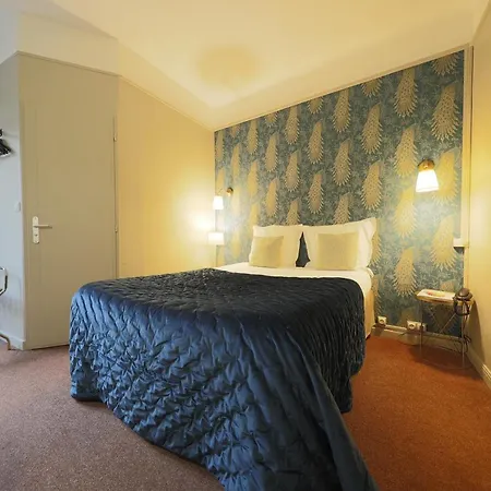Azur Centre 3*