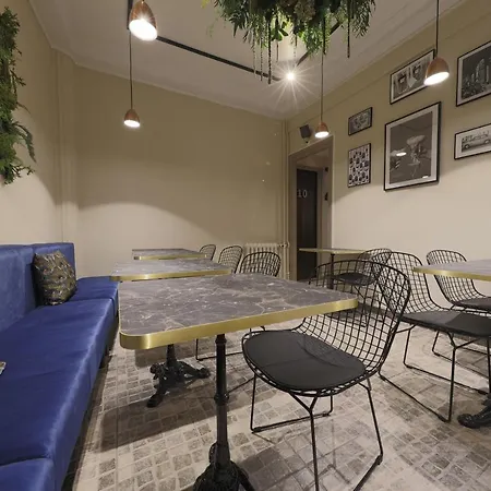 Azur Otel Reims