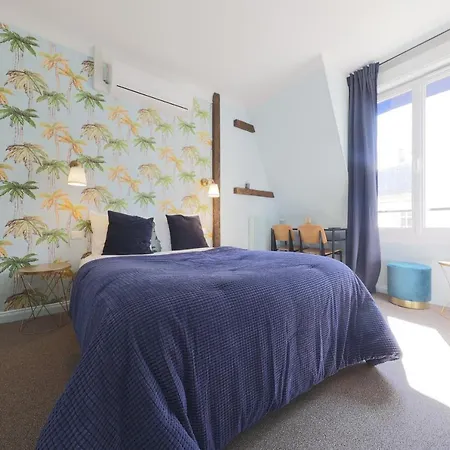 Hotel Azur Centre 3*