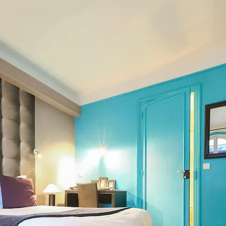 Hotel Azur Centre 3*