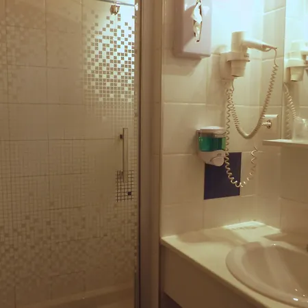 Azur Centre ホテル ランス