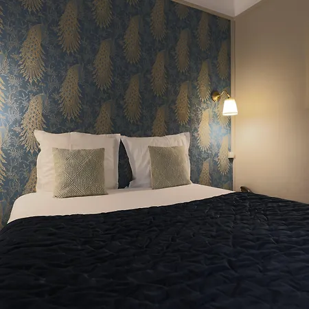 Azur Hotel