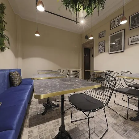 Hotel Azur Centre 3*