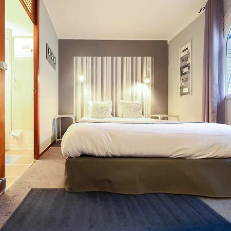 Azur Centre Hotel 3*