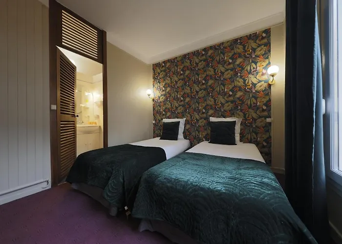 Hotel Azur Centre 3*