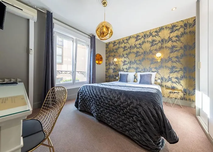 酒店 Azur Centre 3*